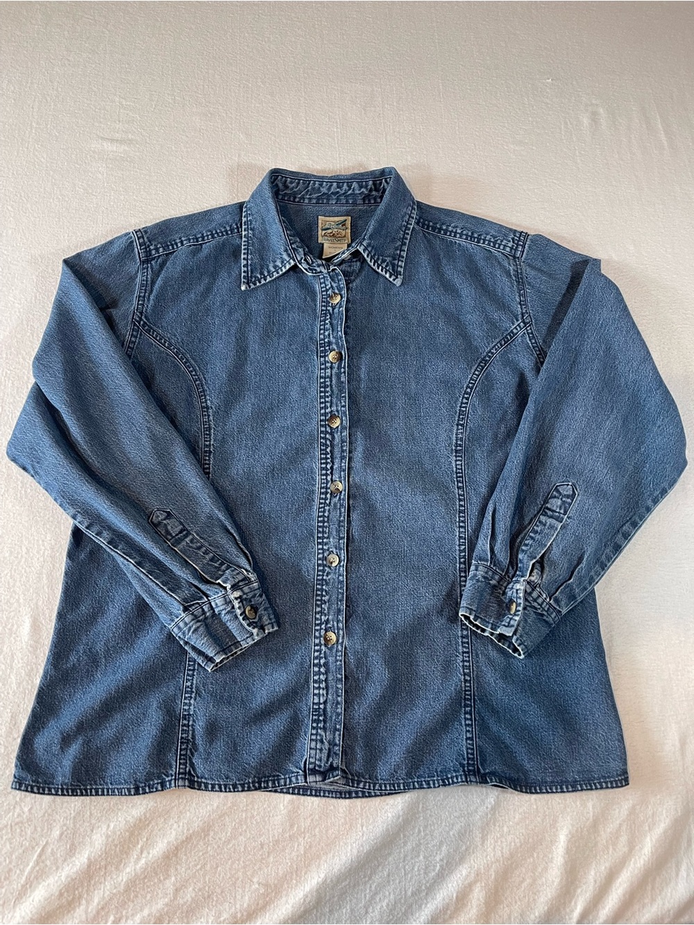 TravelSmith Women's Blue Denim Travel Patch Shirt